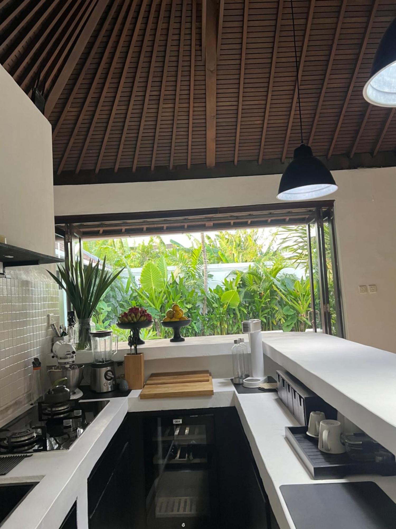 The Mia Bali Villa Kerobokan Екстериор снимка