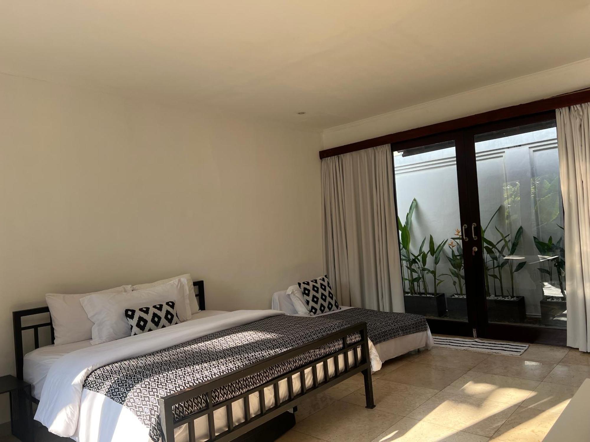 The Mia Bali Villa Kerobokan Екстериор снимка