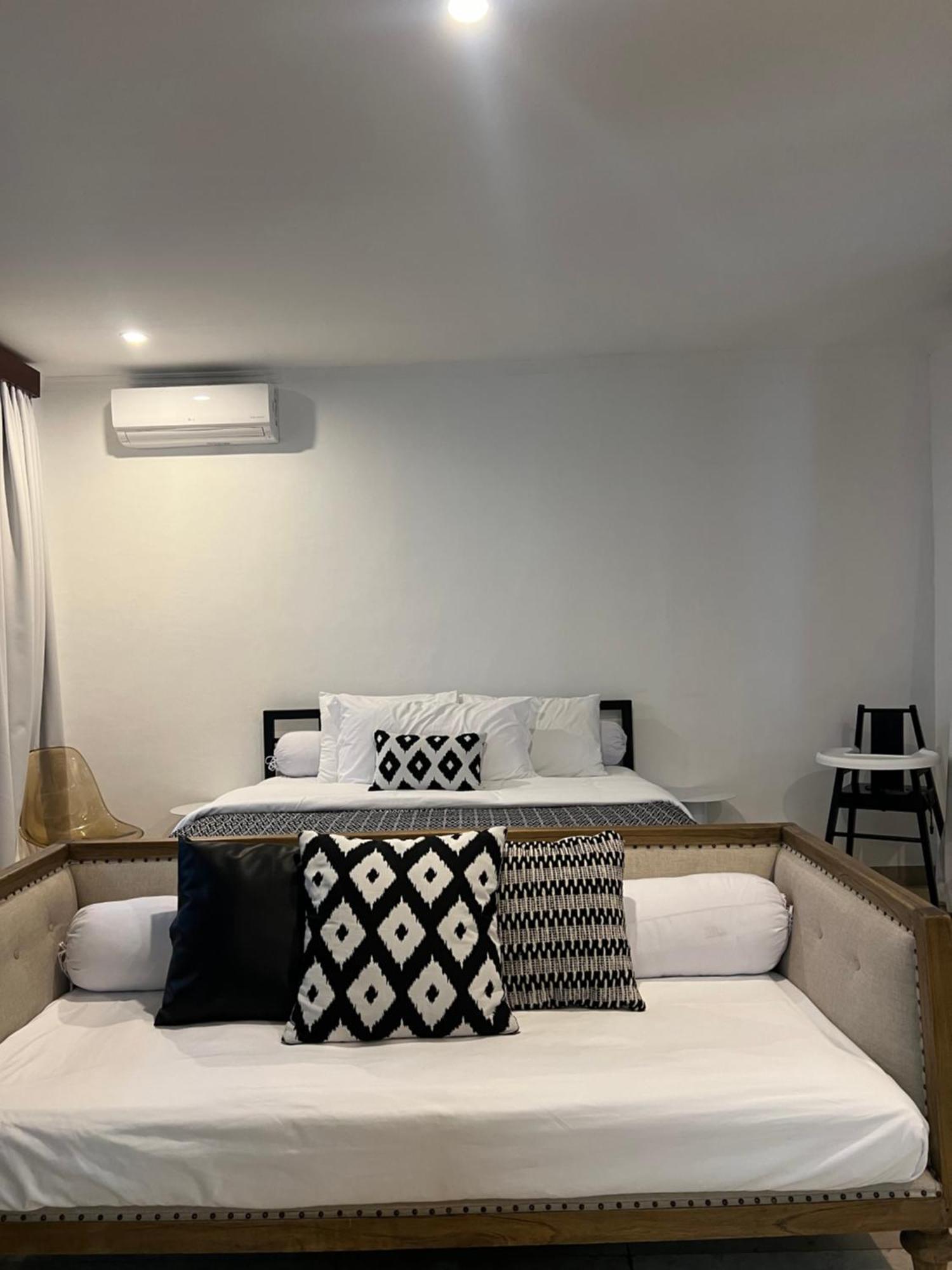 The Mia Bali Villa Kerobokan Екстериор снимка