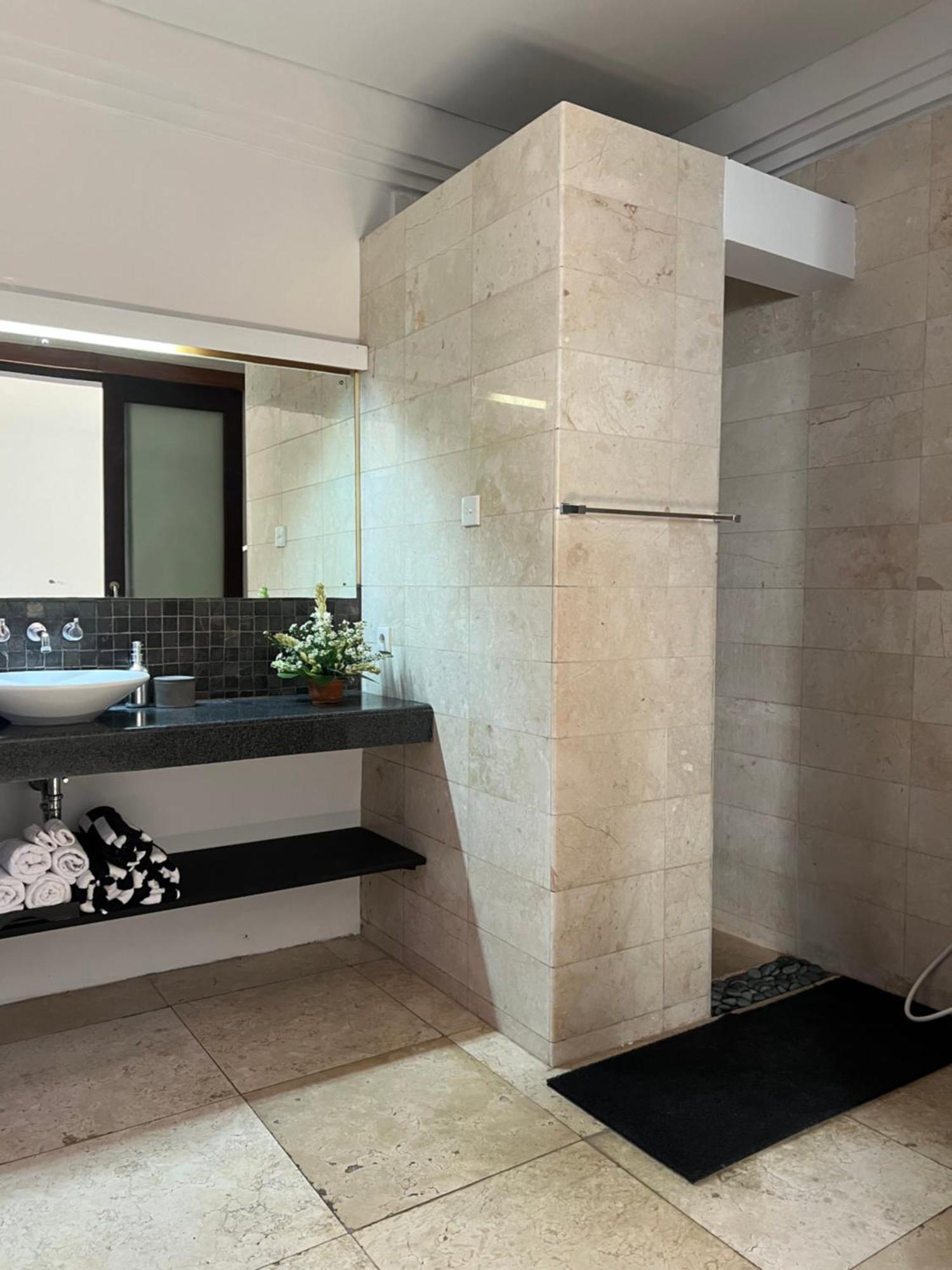 The Mia Bali Villa Kerobokan Екстериор снимка